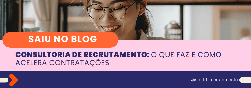 Mulher de óculos sorrindo enquanto lê, com o título do artigo: “Consultoria de recrutamento: o que faz e como acelera contratações”